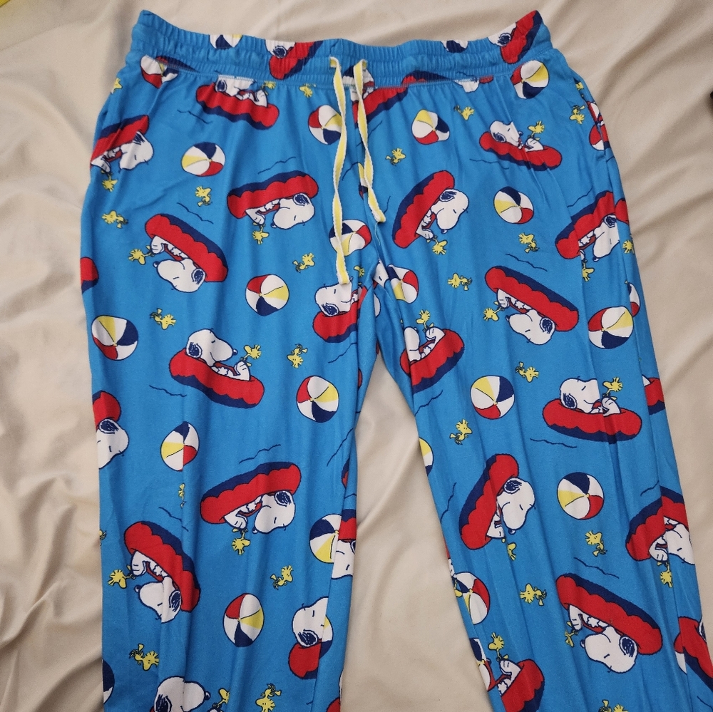 Peanuts Snoopy summer joggers